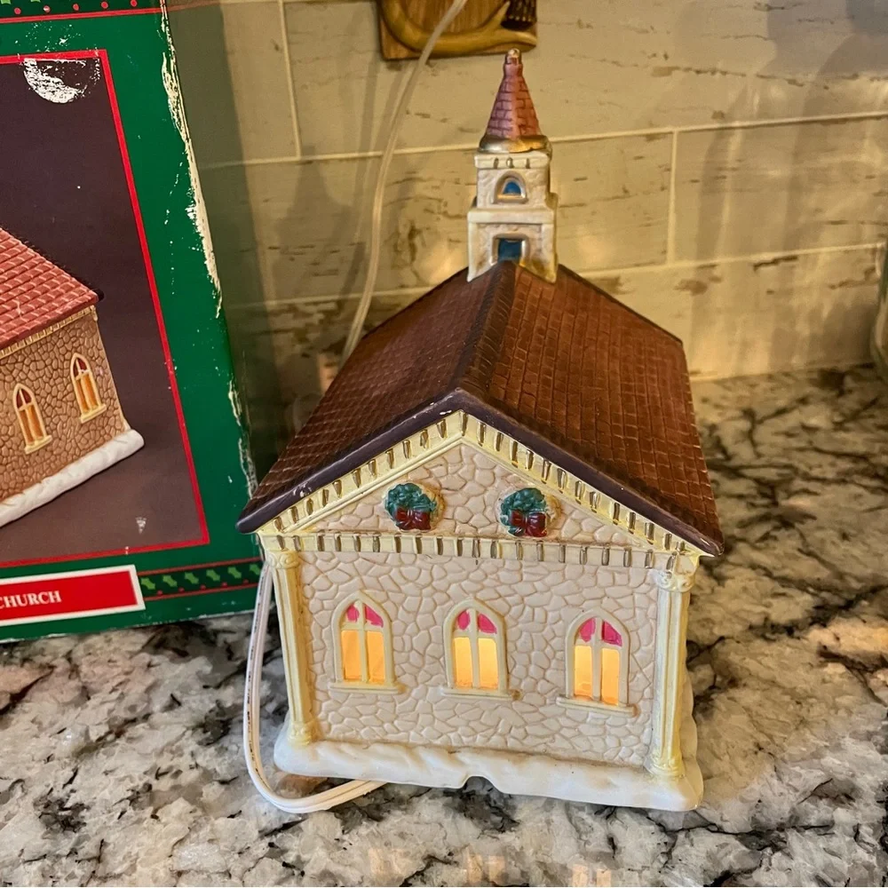 Vintage House of Lloyd Village Church 1993 Christmas Around the World Porcelain